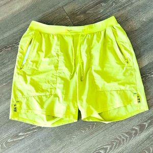 LuluLemon License To Train Linerless 7” Shorts